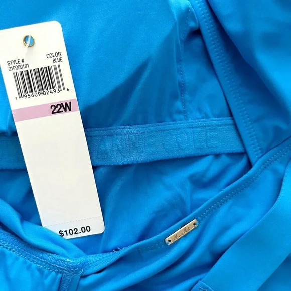 Anne Cole Women's V-Neck Cross Back One-Piece Swimsuit - Picture 7 of 8